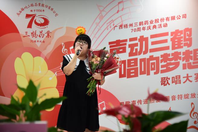 DSC_1988.jpg DSC_1988.jpg